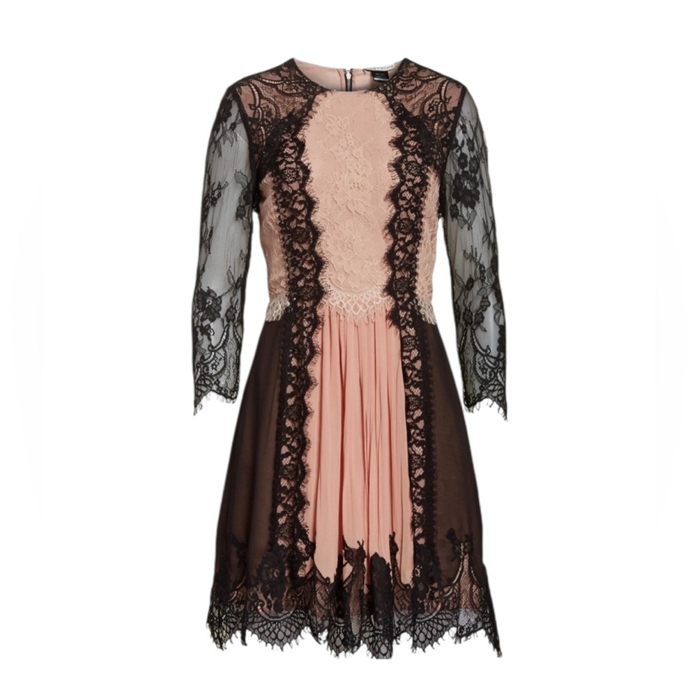 Alice + Olive Kaylen Paneled Georgette And Corded Lace 3/4 Sleeve Dress | 8 NWT